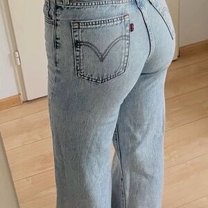 Levi's Light Wash Straight Leg Jeans